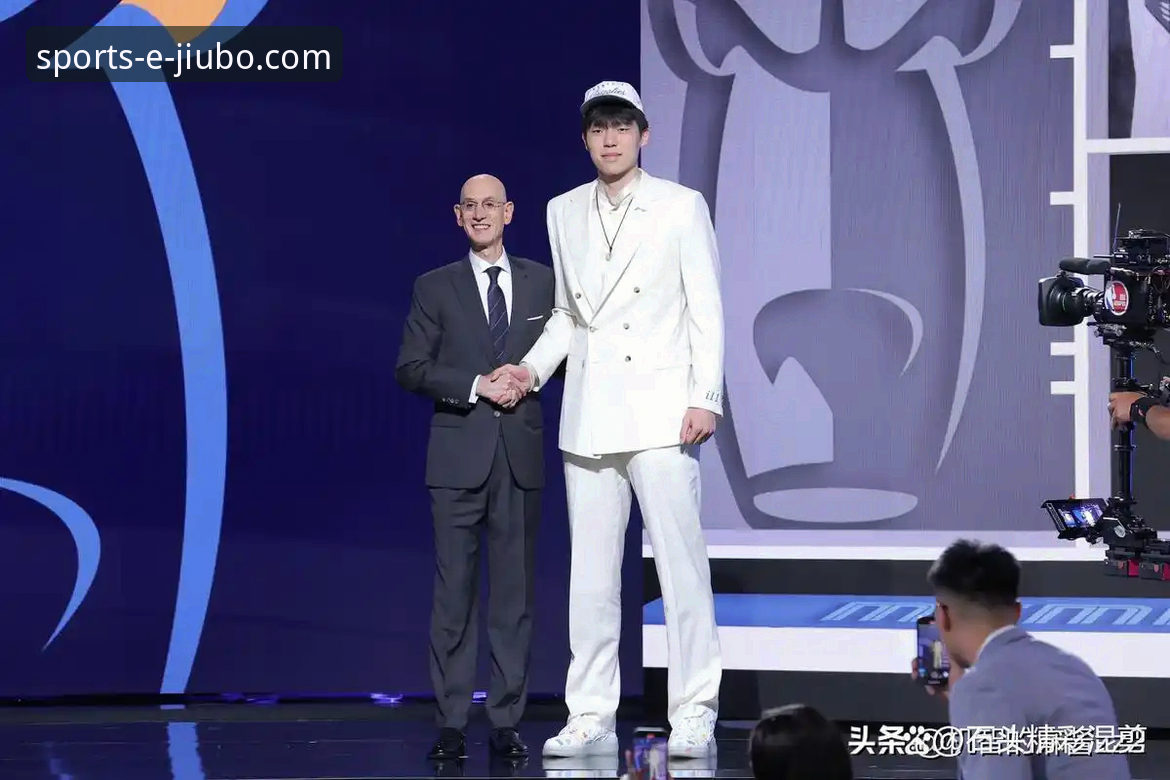 九博体育官方正版手机版 2026NBA选秀三新秀顺位飙升最新动态:深度解析选秀格局的潜在变局